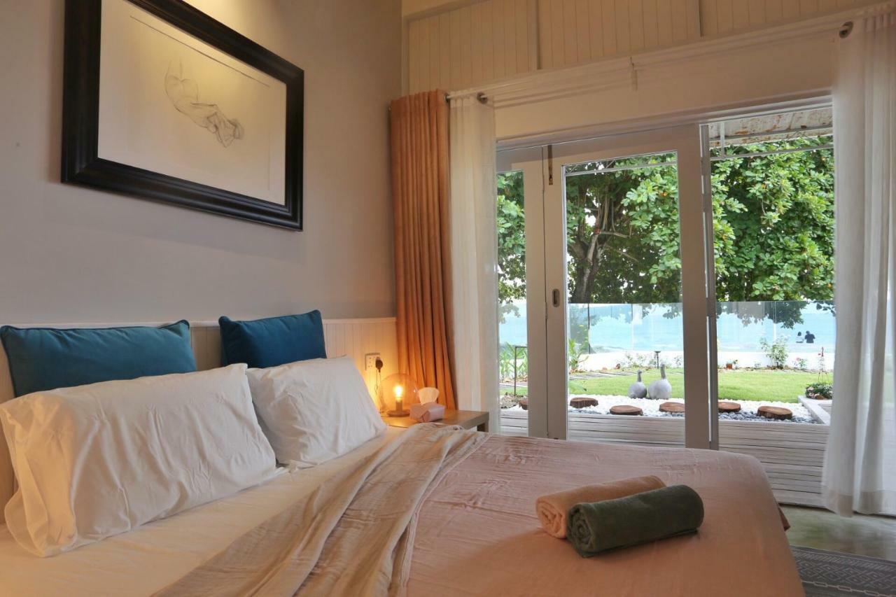 Smell Rose Beach Garden Batu Ferringhi Exterior foto
